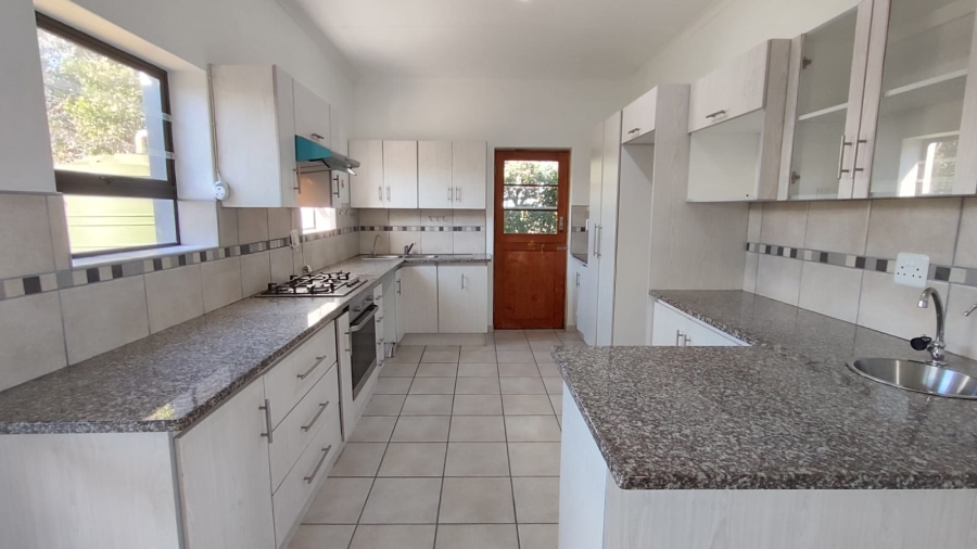 2 Bedroom Property for Sale in Stilbaai Wes Western Cape